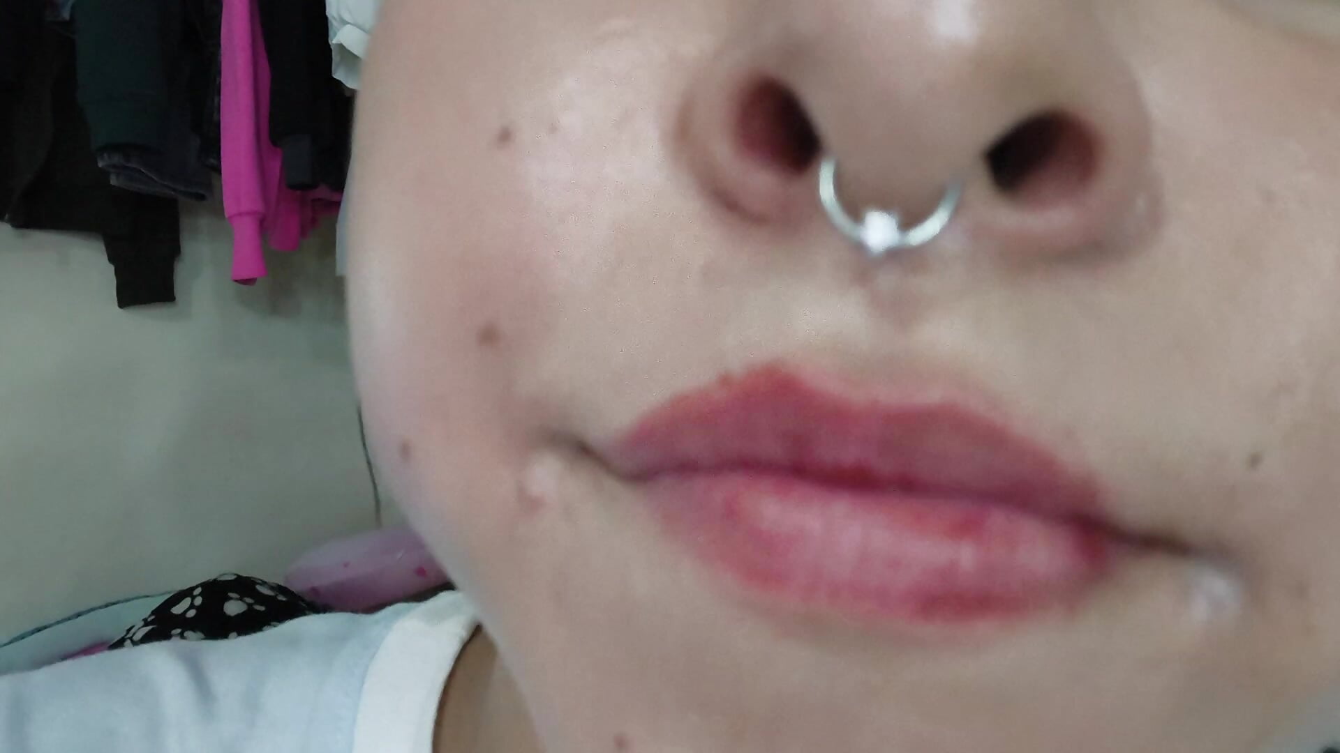 52162 - video by emma_fhox cam model