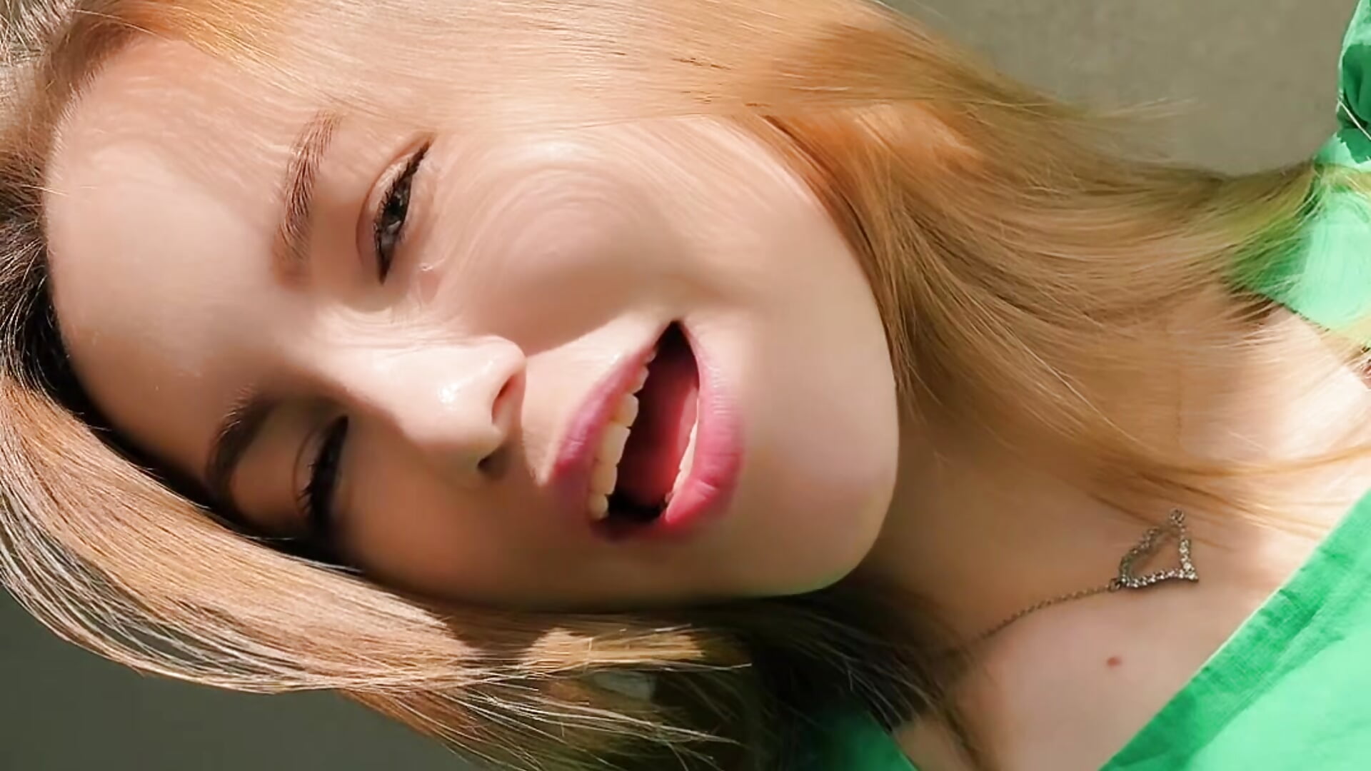 Meow🥰－カメラキャストのYungTessaの動画