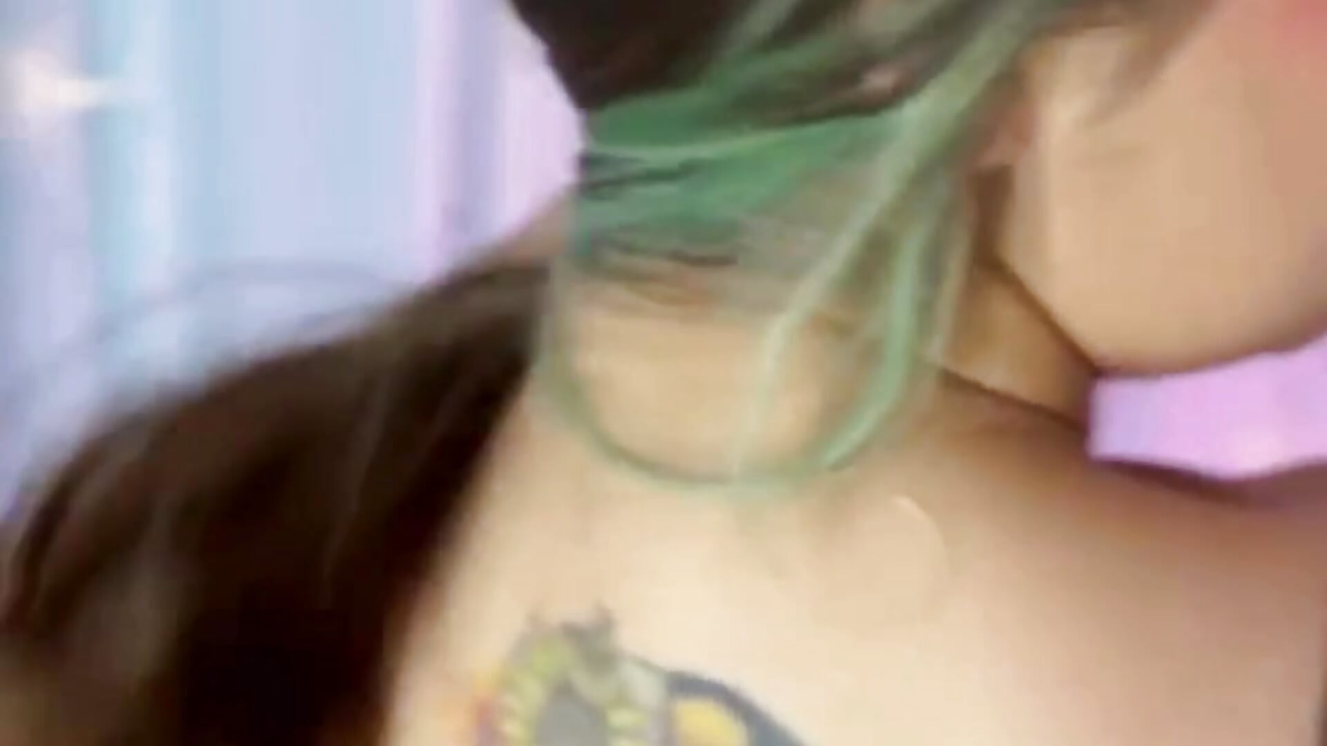 Do you want to see my tattoos? - Video von AndyBluee Cam-Model