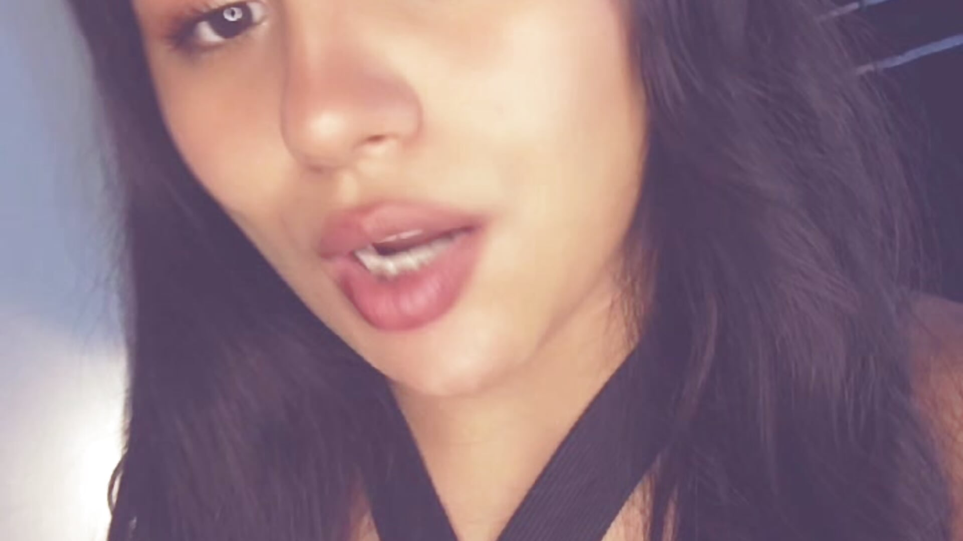 Hello, have a good day. don't forget to like you I love you❤️ - video van sasha_roldann cam-model