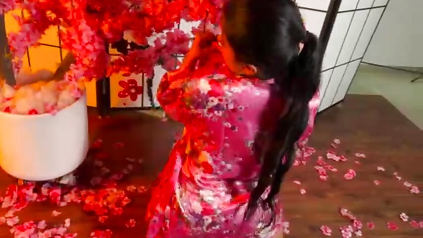 Do you like to touch me? 'Cause I enjoy you running through my body😍 - video van sasha_roldann cam-model