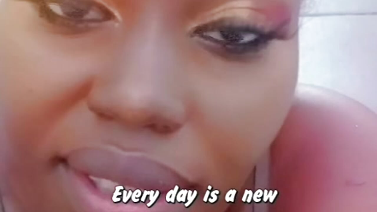 Good morning - video của người mẫu cam LactatingSeductiveEbony