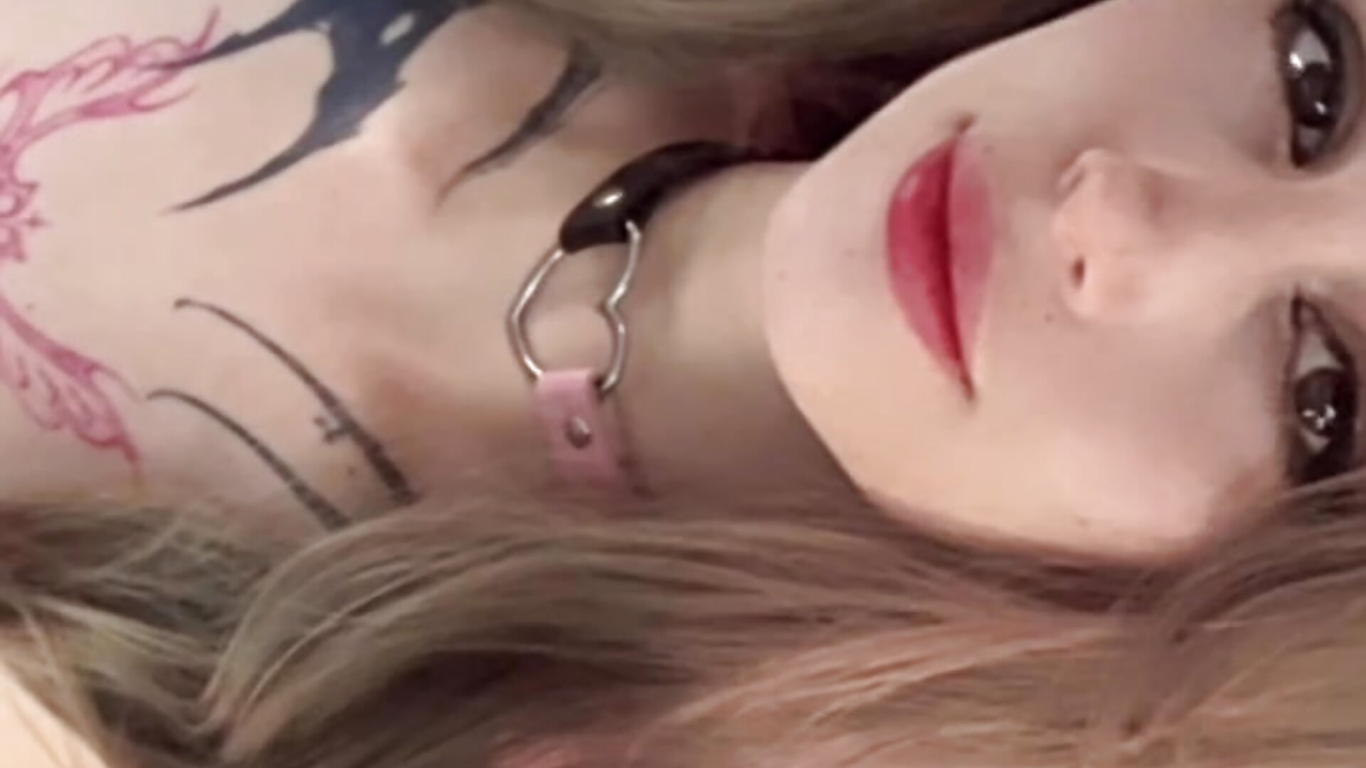 f4e9f21f7e4e478ba74dc66e3082063a.mov – видео вебкам-модели Im_Garu