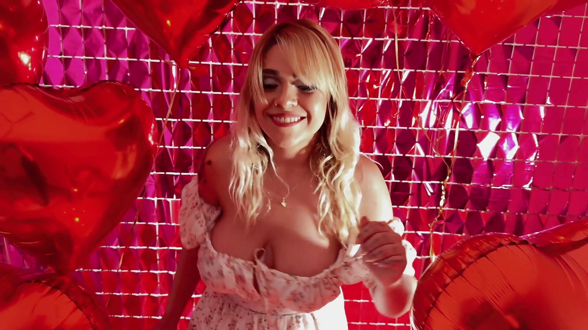 Romina - RominaaReyes 캠 모델의 동영상