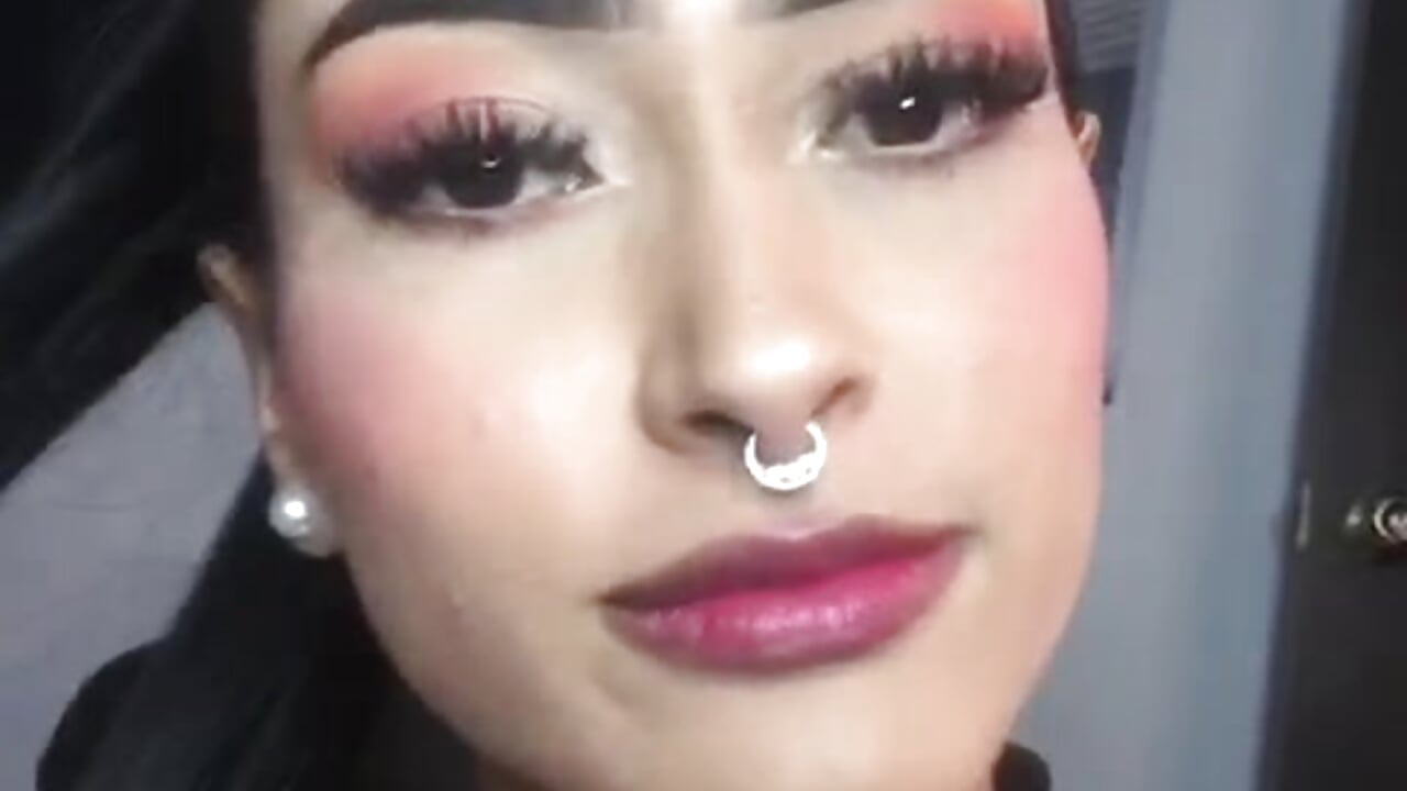 Cute face ❤ - video by ElisaPeters cam model