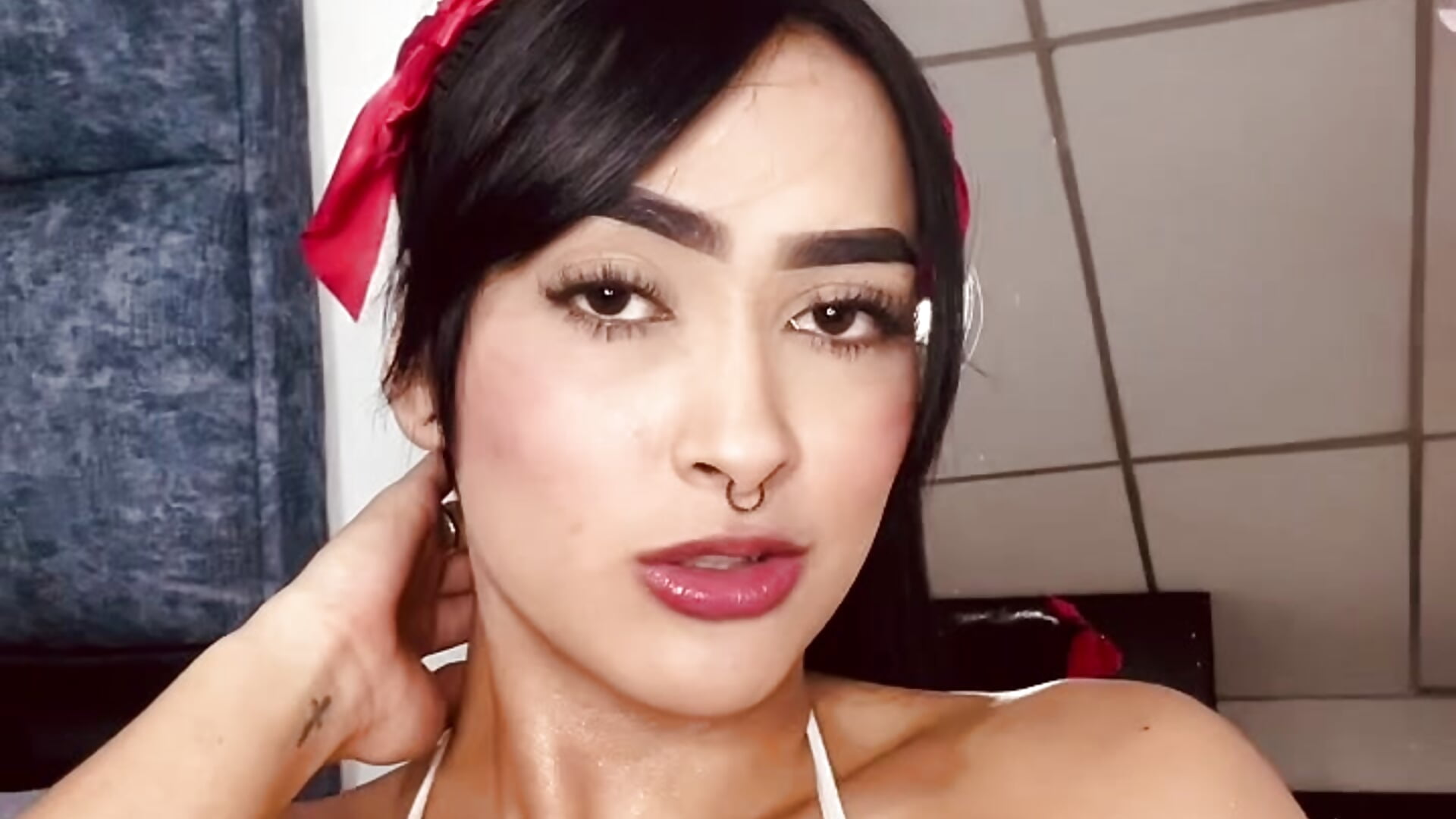 Hey🥰🥰 - video by ElisaPeters cam model