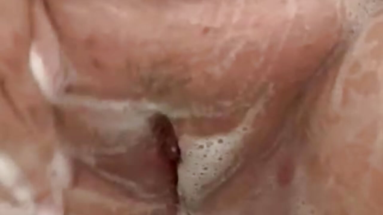 Self satisfaction 😈 - video của người mẫu cam Amazing-Gracie