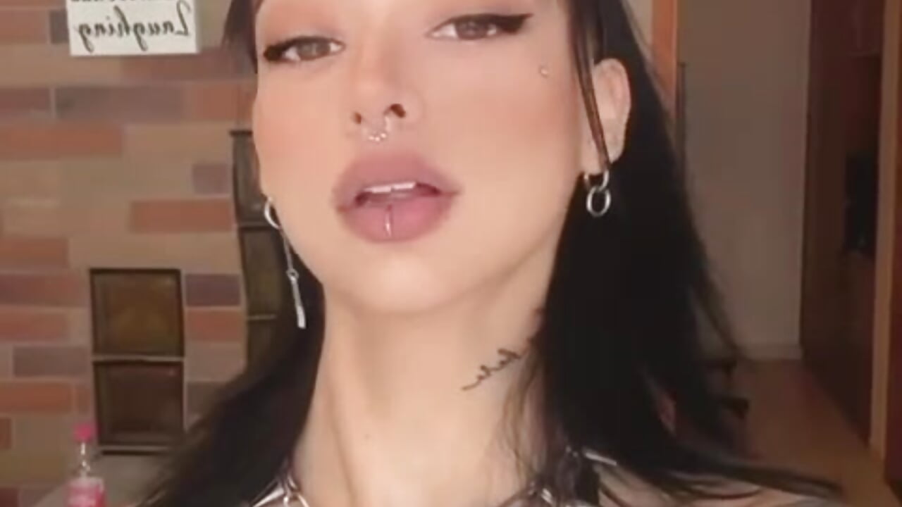 ♥ U B4BY GIRL - video by DakariaHills_ cam model