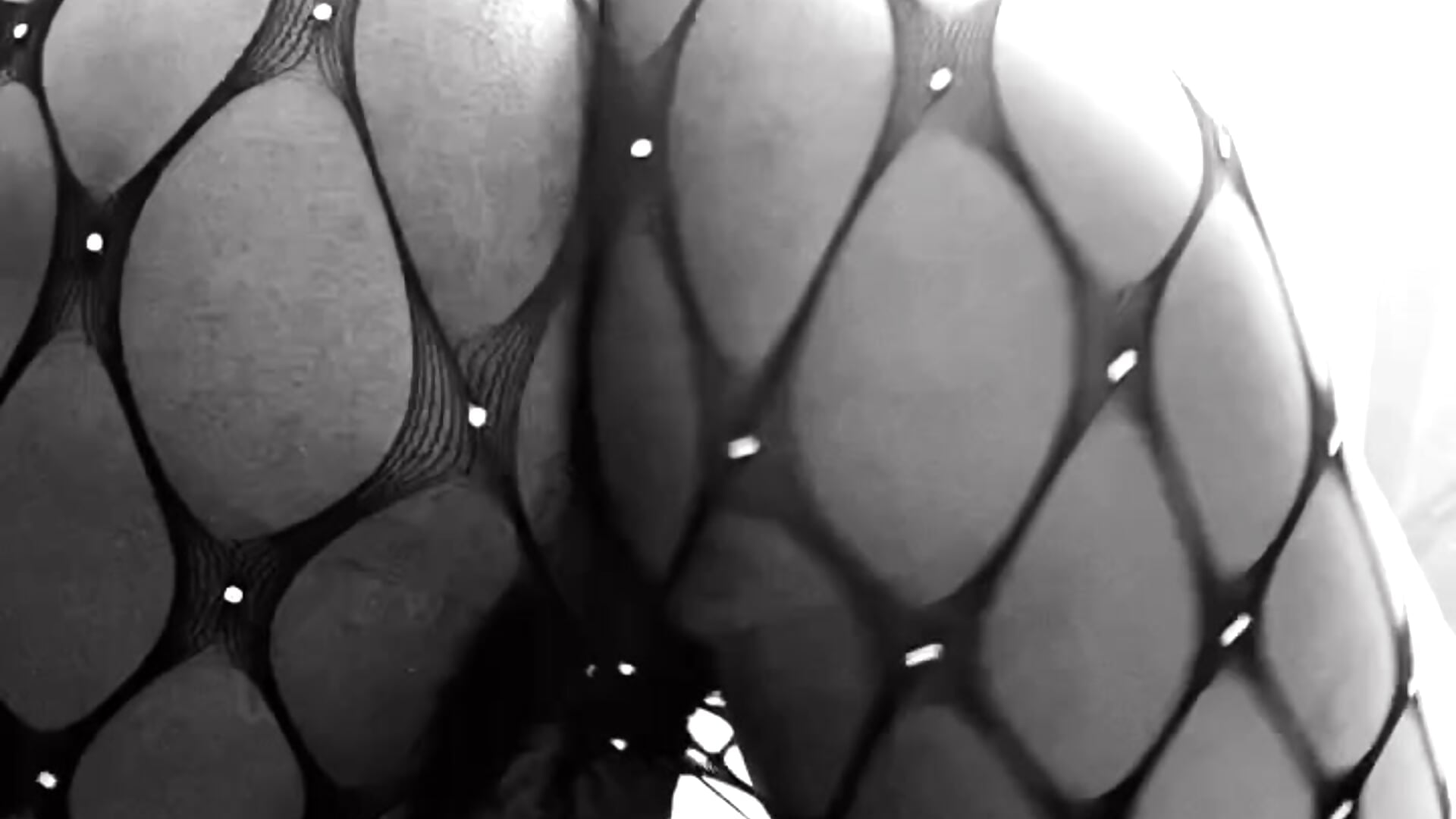 63926425bf9d47f3b73ce0c79454b491 - video van aphe_n0 cam-model