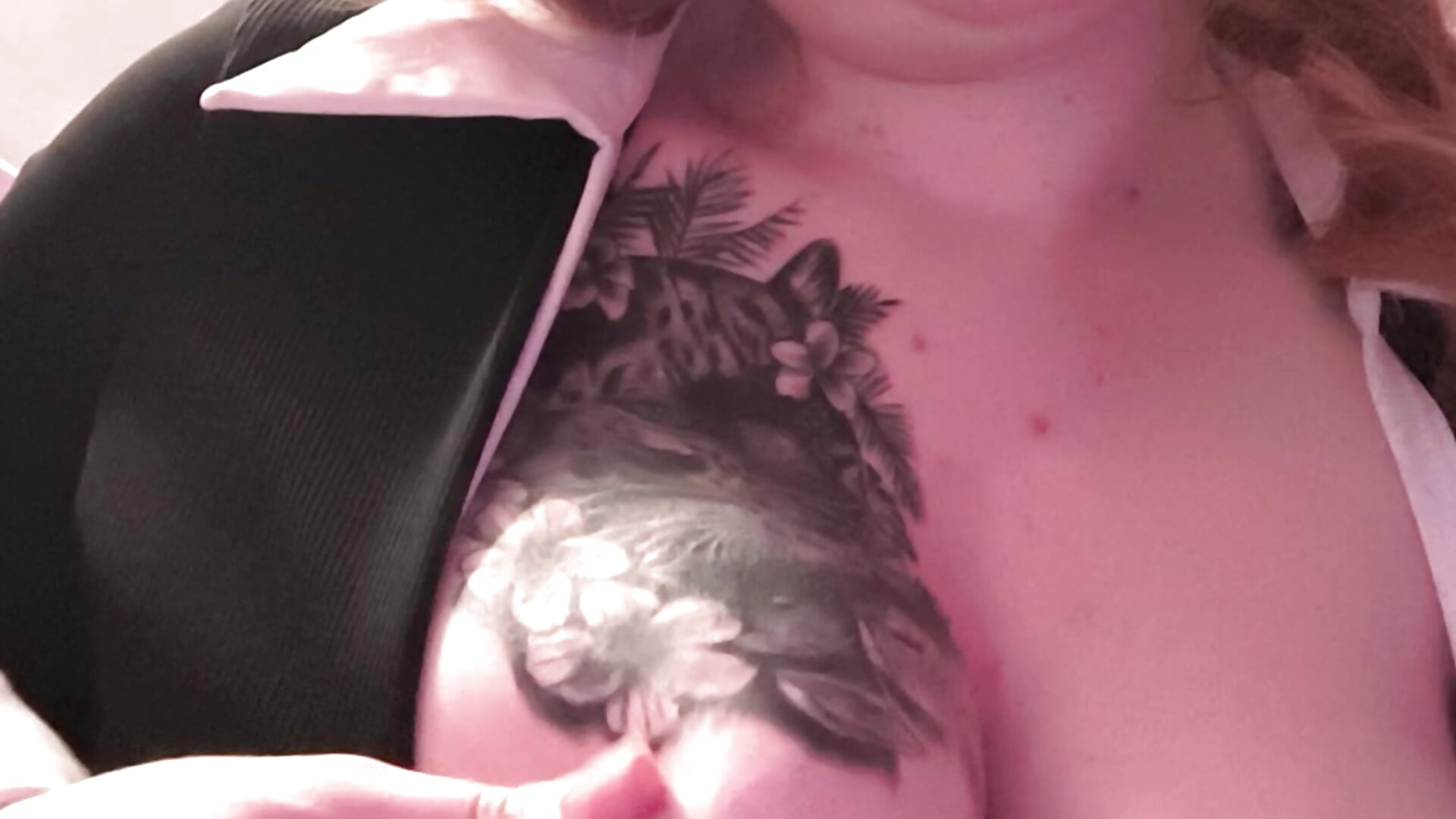 Secrétaire qui tipote - 視頻由 emmaglam-903 主播提供