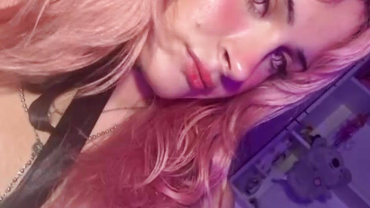🧚🏻‍♀️ - video by PinkyFairy cam model