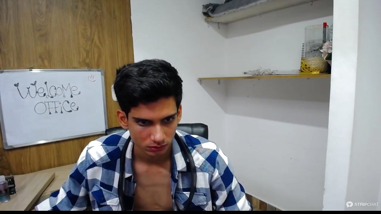 2025-05-08 21-55-53 - video by Sebalexis7 cam model