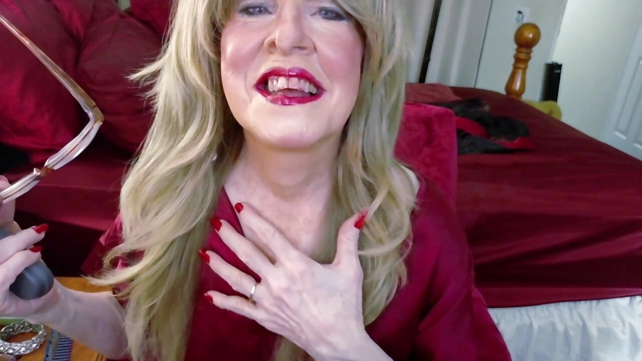 WELCOME BABY!!!!!!!!!!!!!!!! - video by Onlyniki cam model