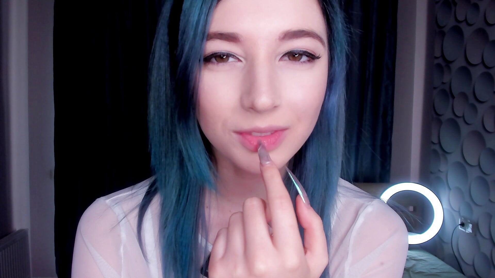 lick and suck my finger