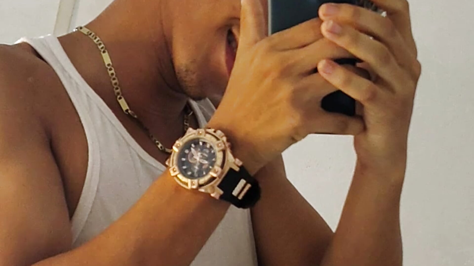 su fisico no solo atrae mirada si no , presencia el verdadero poder de ser un buen maestro - Vídeo de Master_hot06, modelo de vídeos