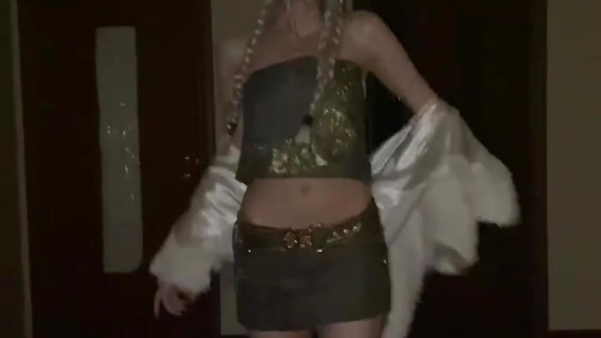 model - video by Evelyn_Neal cam model