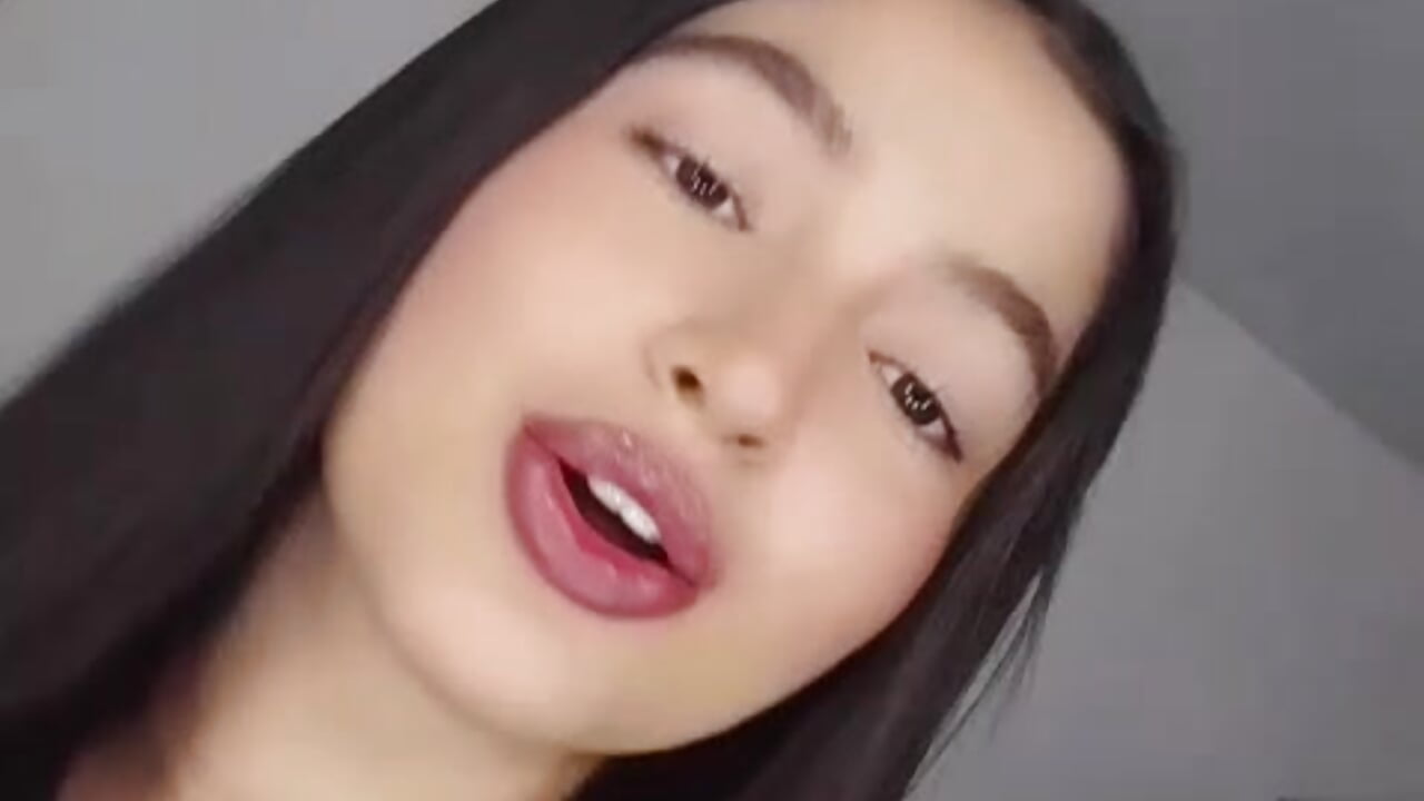 kiss - video by Kitty_Anne cam model