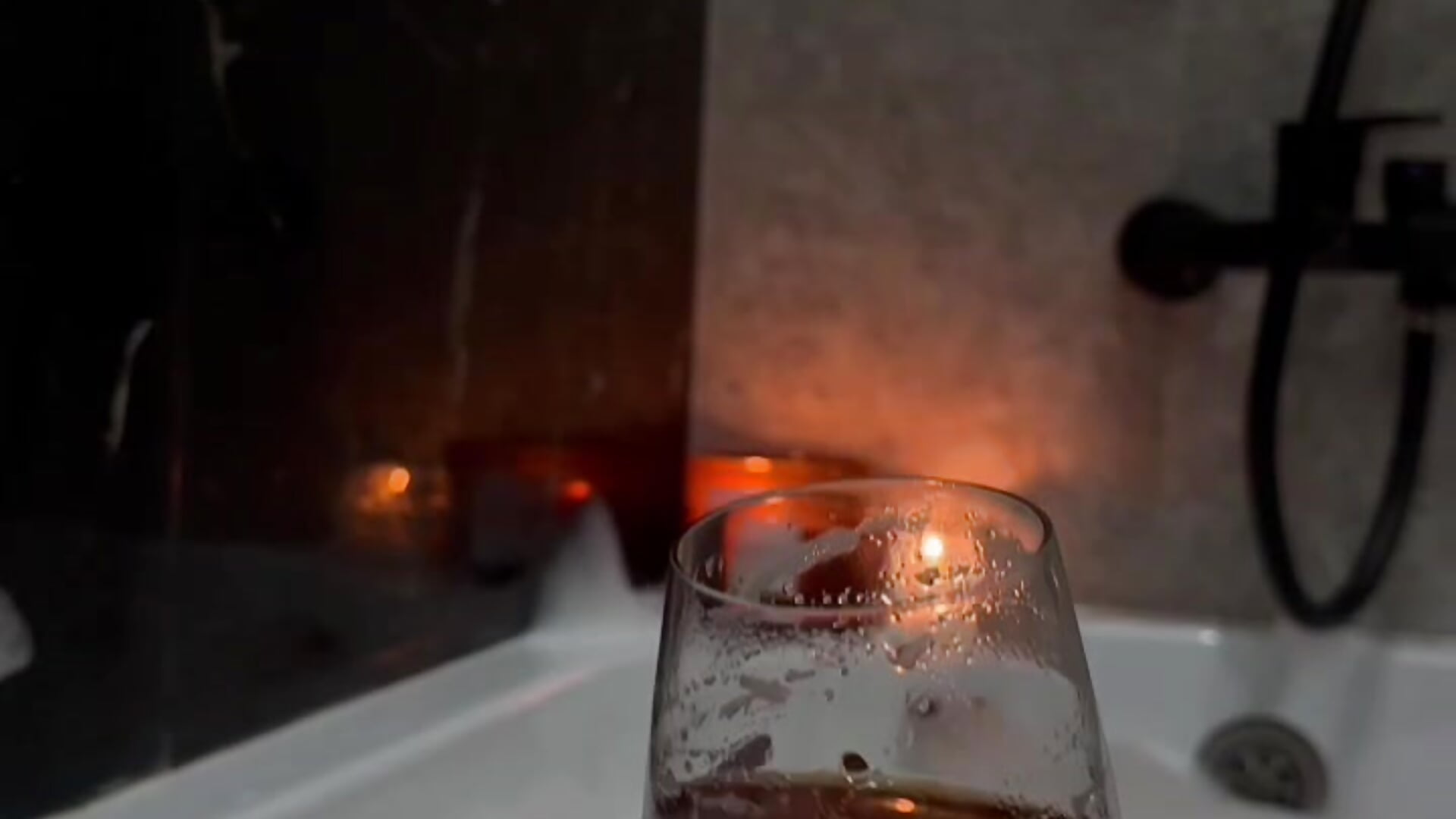 just chilling - video by kaori_mi cam model