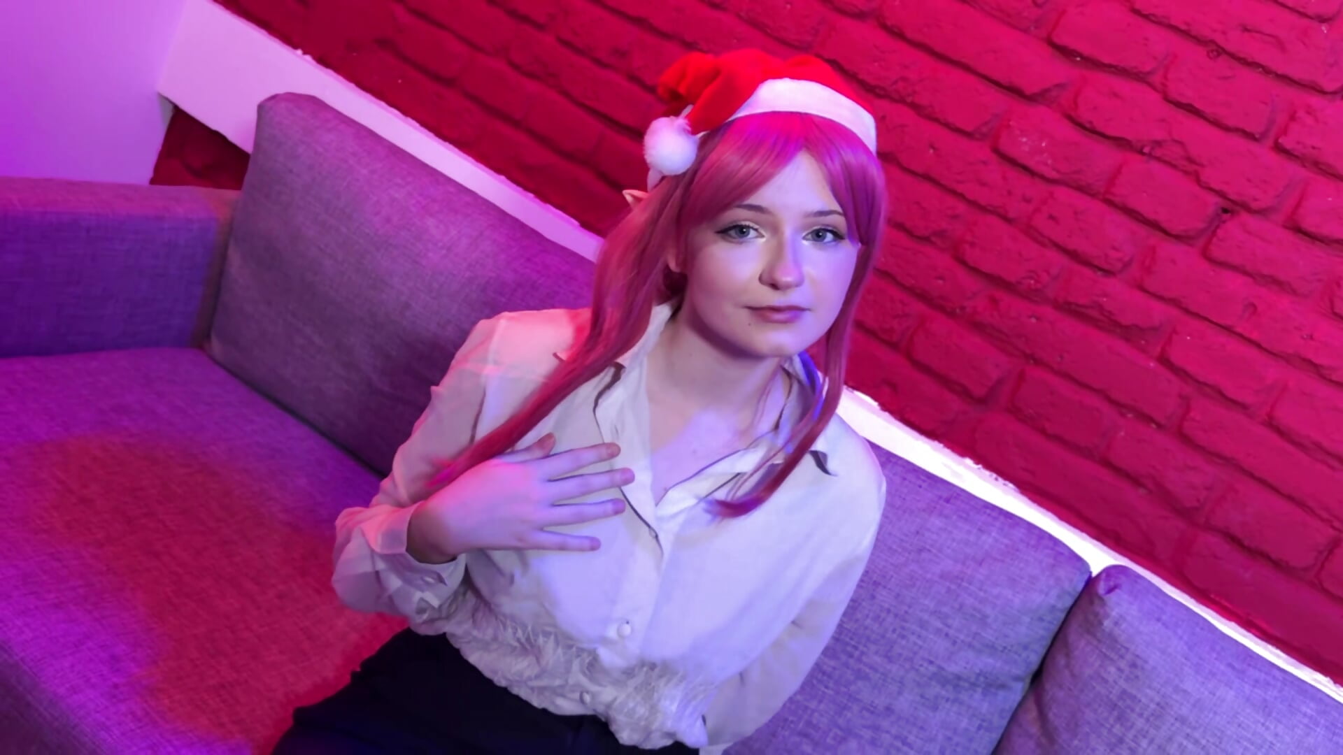 LILLY CHRISTMAS TV– Lilly_Evanns kameramodell videója