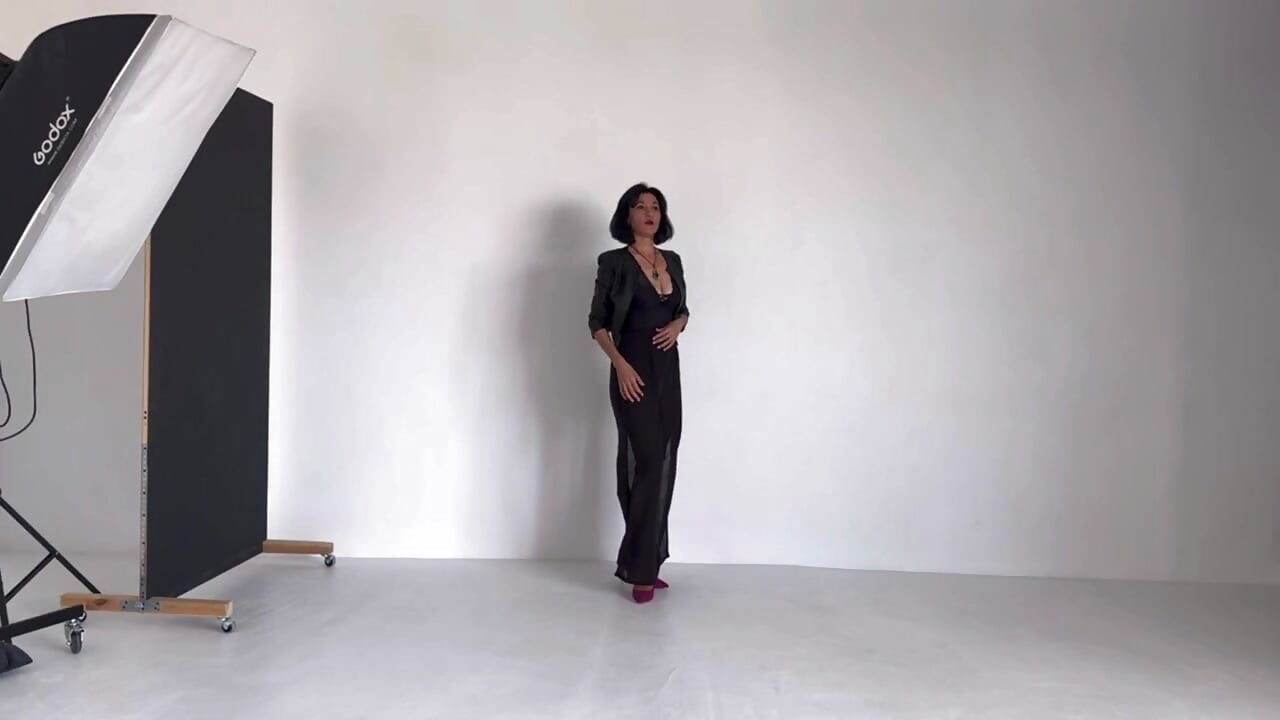 best angles – video modela na kameri CameronEnns