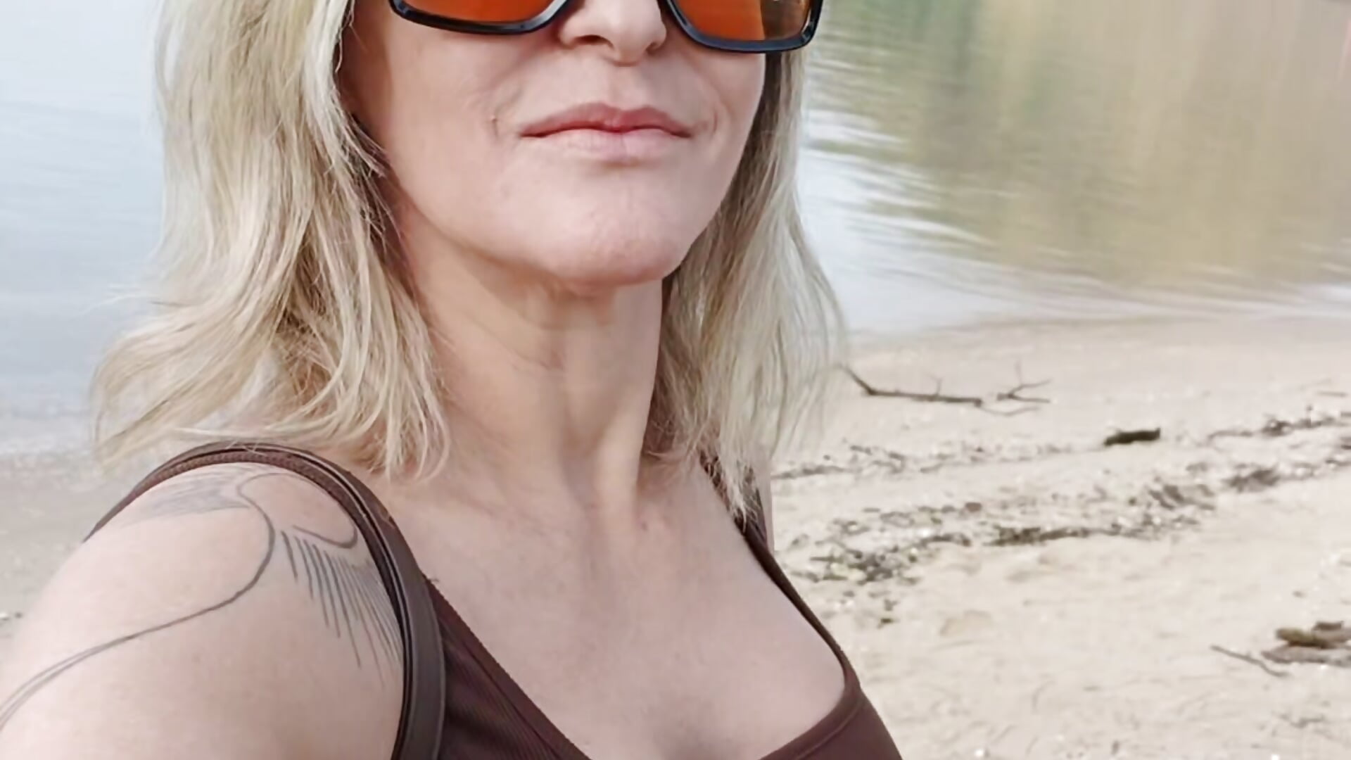 Suave - vidéo du modèle de showcams Misaudibel