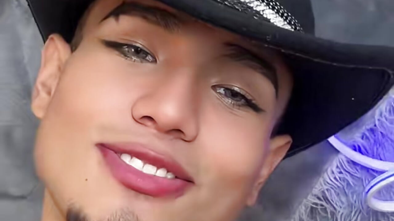 A little kiss, my love - Vídeo de nick_acost, modelo de vídeos