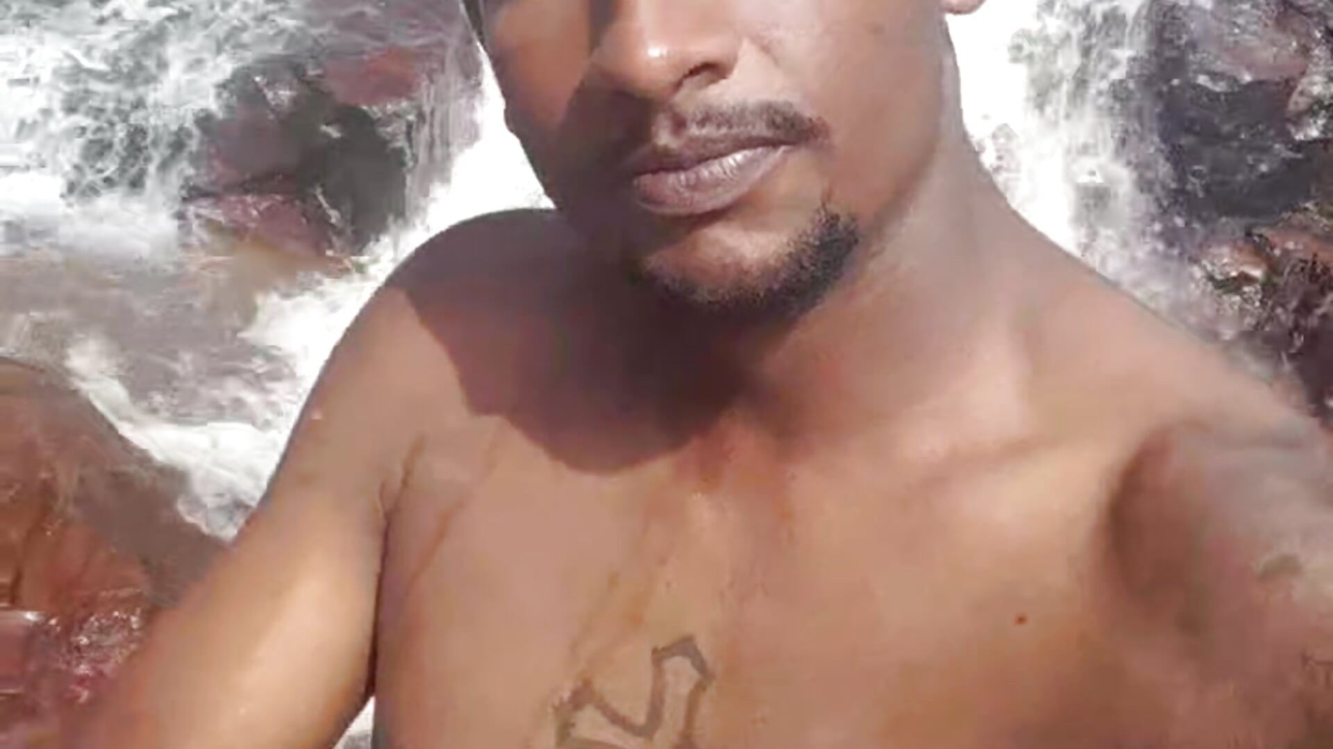 Tatuagens - vídeo de Tentacao-maxima modelo de câmara