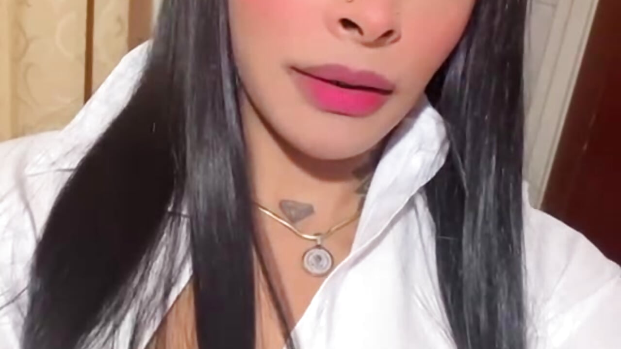 "Today I want to pamper you... will you let me? 💖" - video by EmmaEbony_ cam model