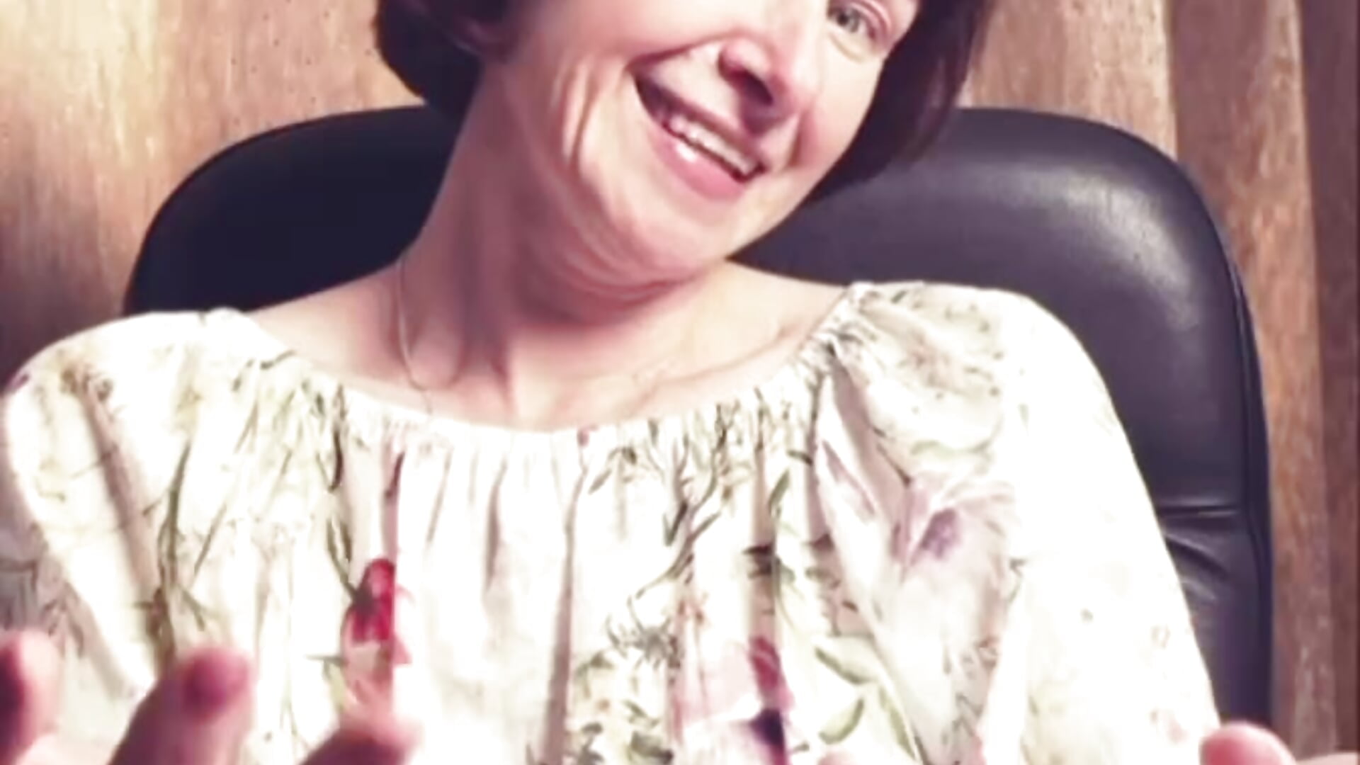 Hello－カメラキャストのLia_Titoの動画