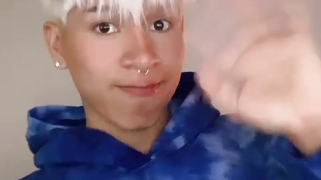 hello - video by taichi_bluy cam model