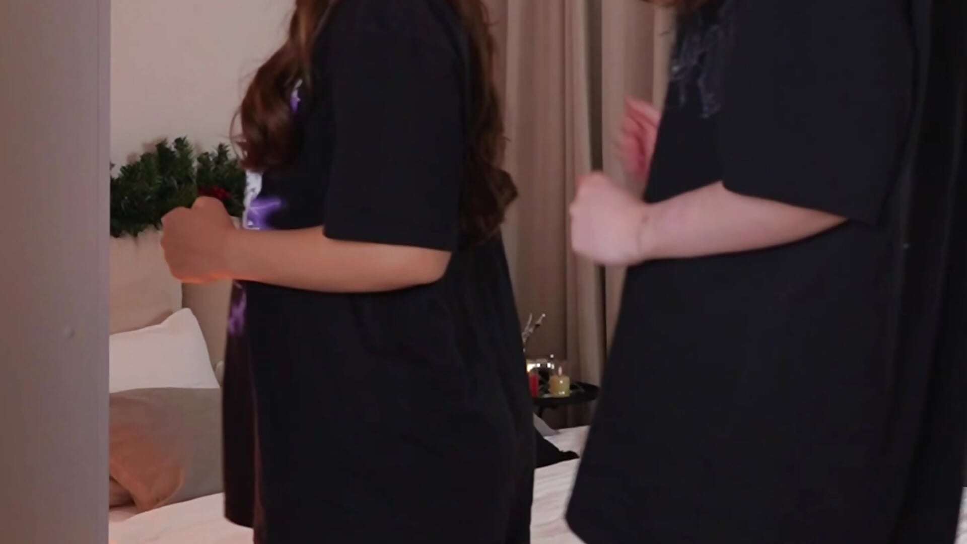 5 days till Christmas 🎄 Be honest… do you like our uniforms? - video av no_angelll cam model