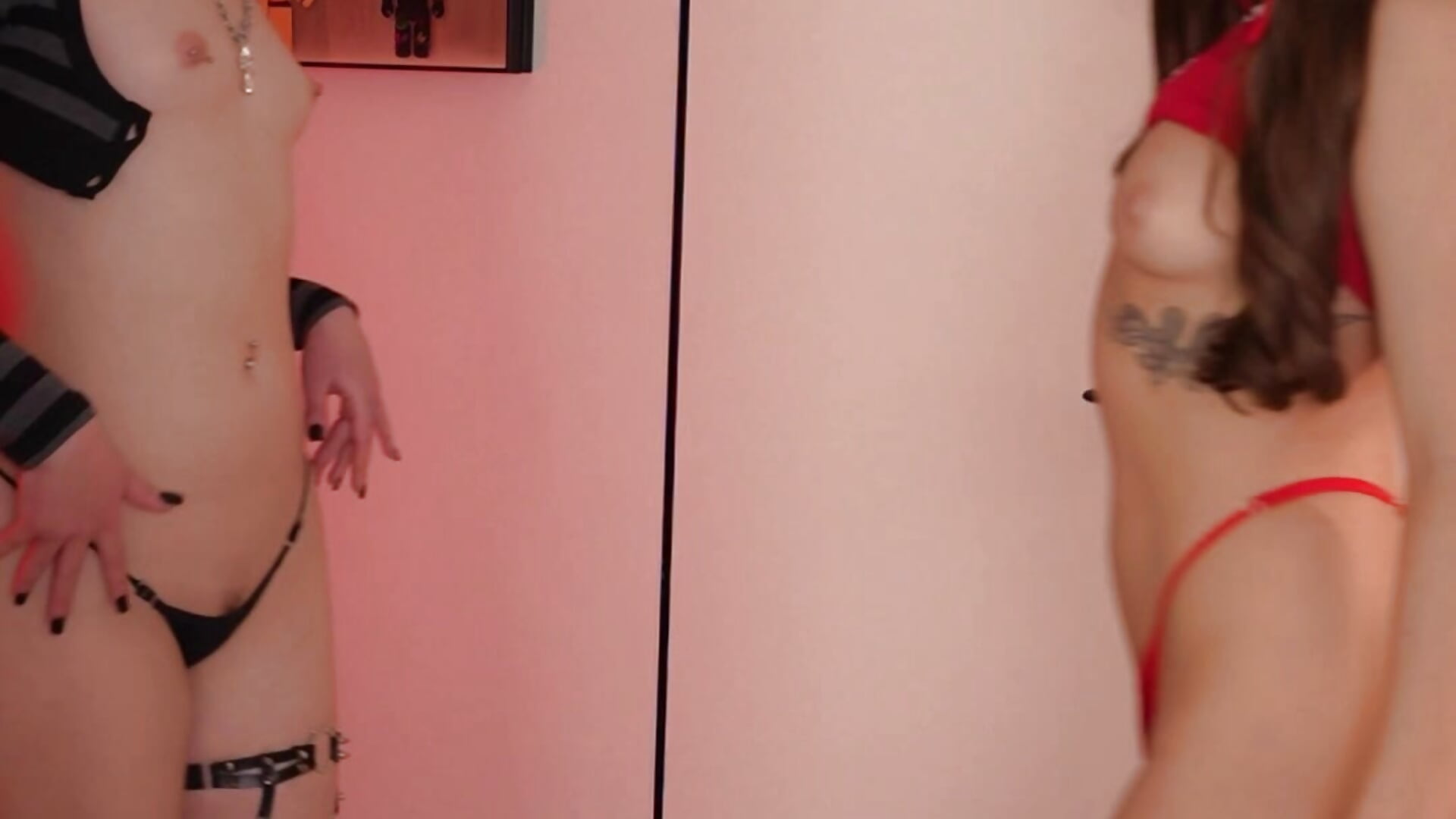 Would you date us? 🖤❤️ - video by no_angelll cam model