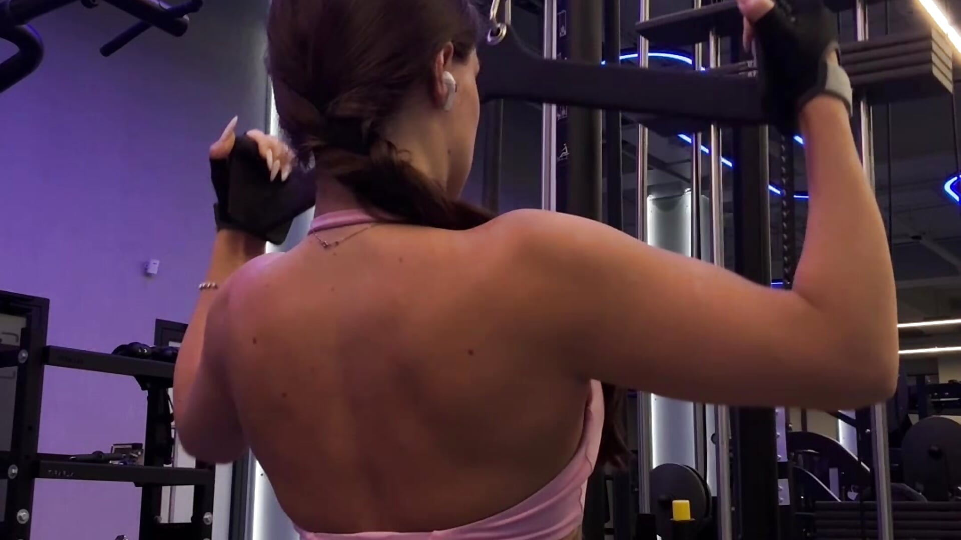 I can't imagine my life without sports anymore 💪🏻 - video av no_angelll cam model