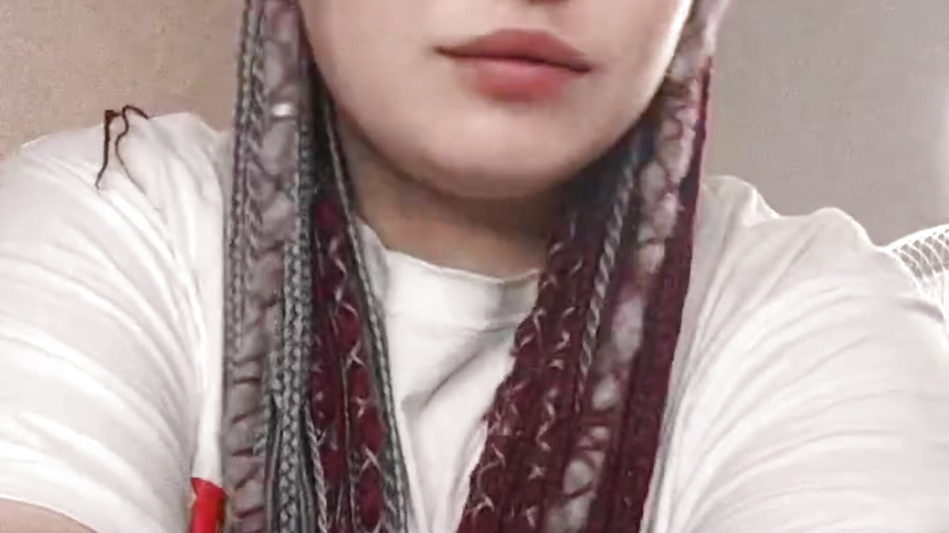<3