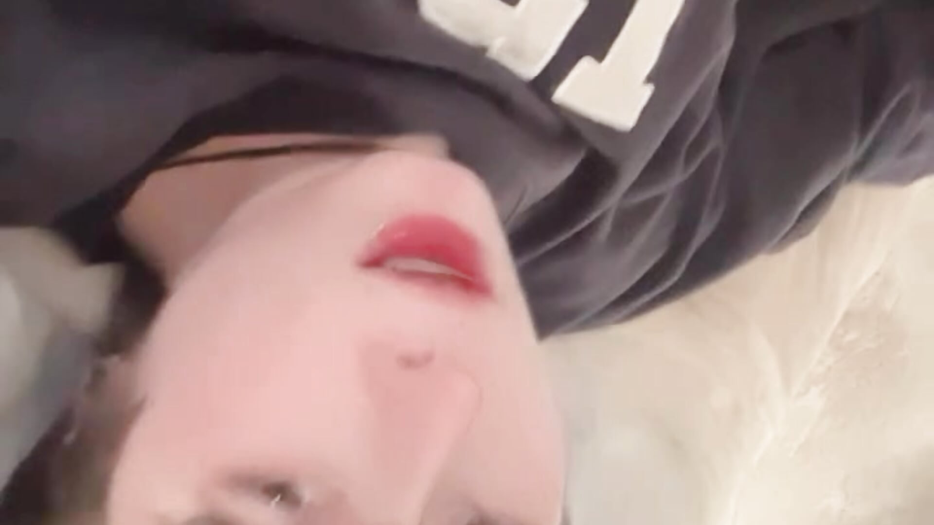 Fuck Machine closeee - video by PaulTexx cam model