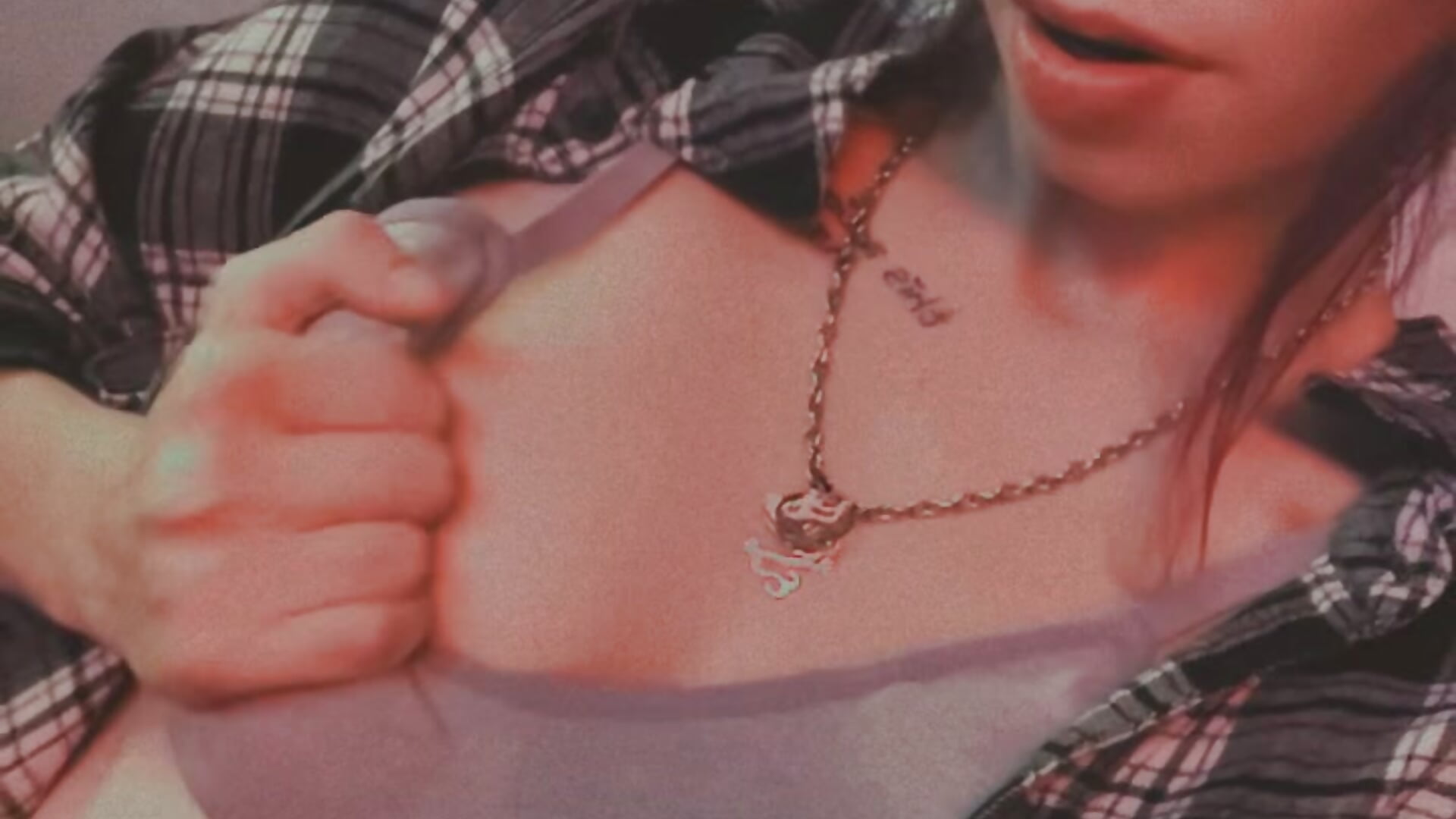 smoke and boob