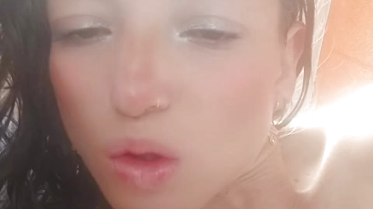 profile - video by Yandal_Iris cam model