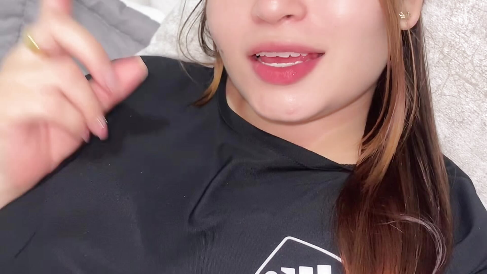 te lo confieso😏 - video av Yaqui_elle cam model