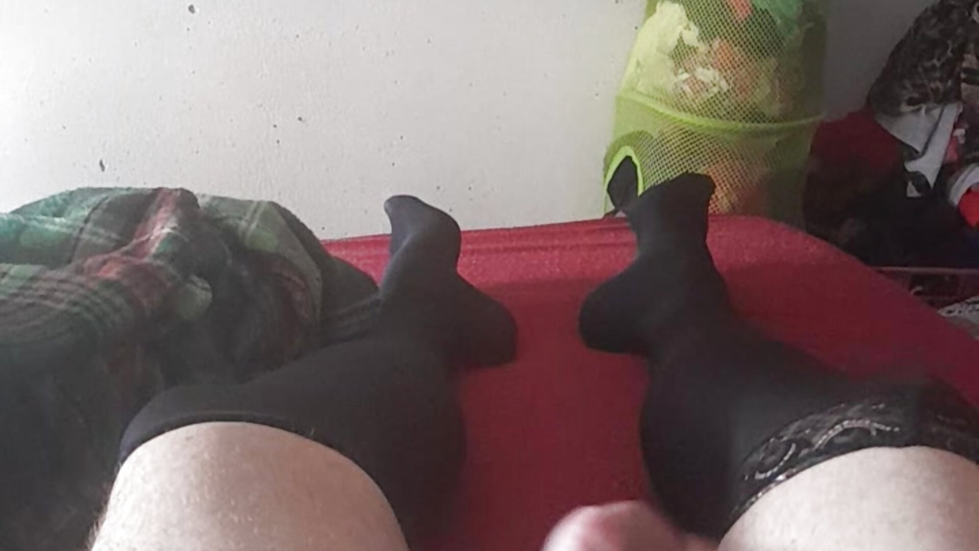 Cumming a very big load - video by JasperGeil cam model