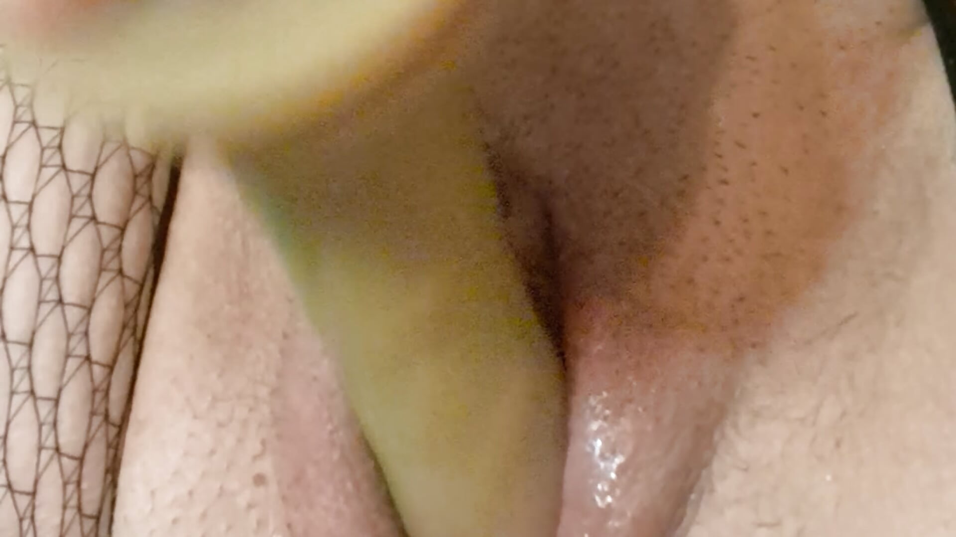 Close up dildo fu*k