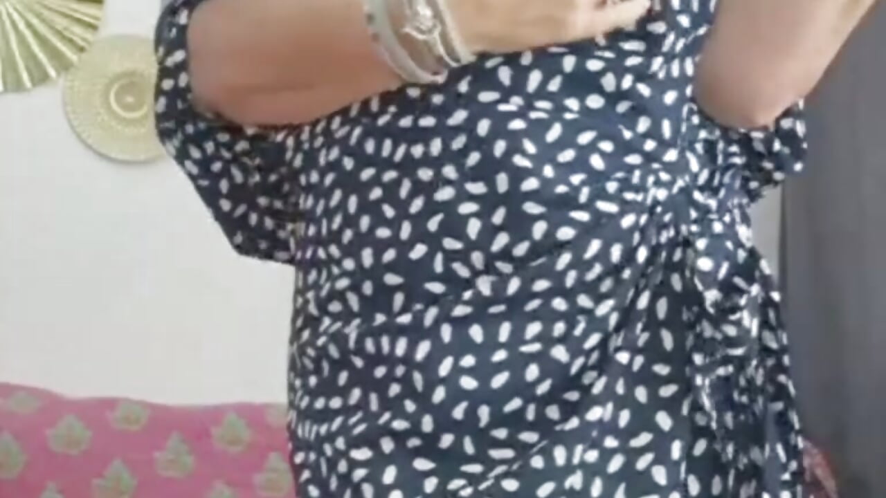 have a good day - Video von NAWTYClassyBritMILF Cam-Model