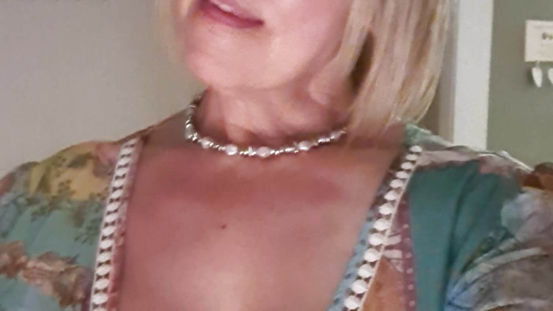 Undress me xx - βίντεο μοντέλου NAWTYClassyBritMILF