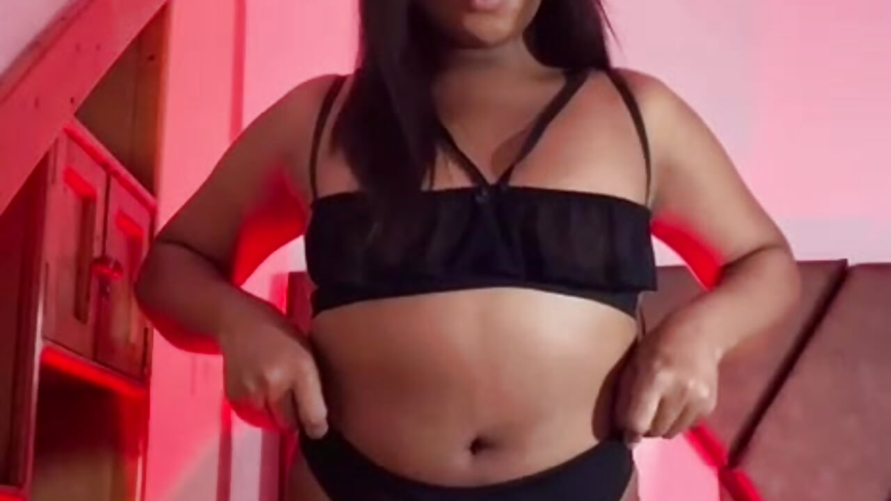 I'LL TAKE OFF MY TOWEL FOR YOU 😁👌 – video od webkamerové modelky Sol_Vanegas