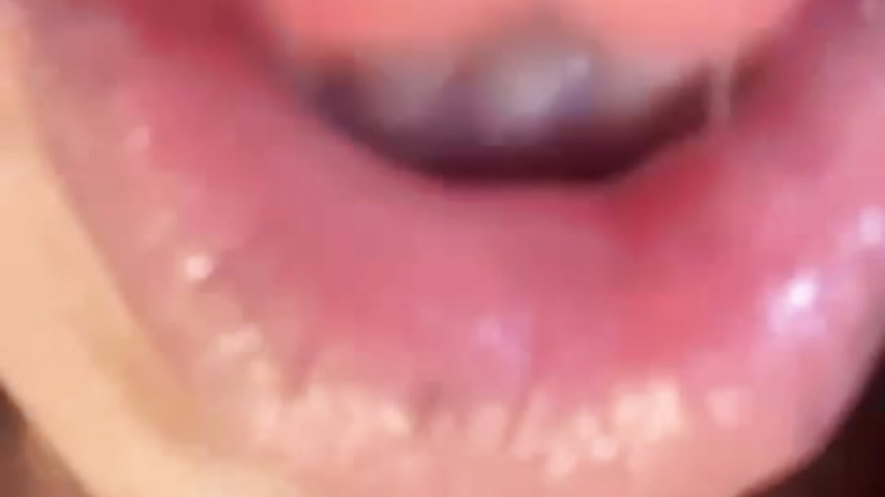 touch my tongue - Vídeo de Sol_Vanegas, modelo de vídeos