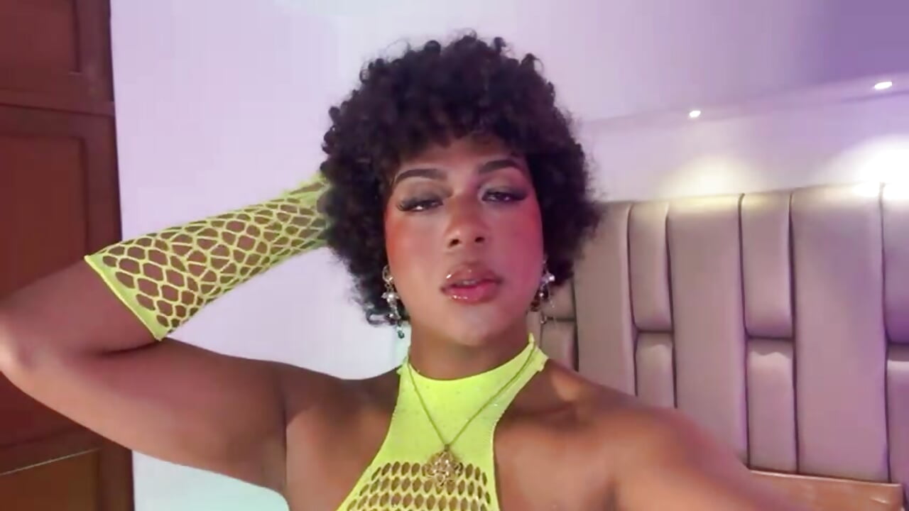 do you like my new style  ♥️😈 - video di Sol_Vanegas modella di cam