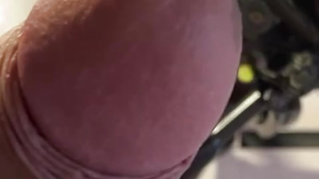 touching my cock - Vídeo de Sol_Vanegas, modelo de vídeos