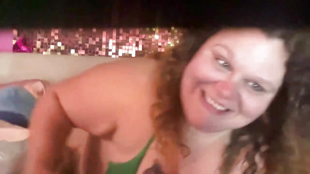 Squirt show - video by Fatpussybigass cam model