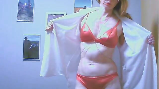 Look at the beauty) - SEA_Dream adlı kamera modelinin videosu