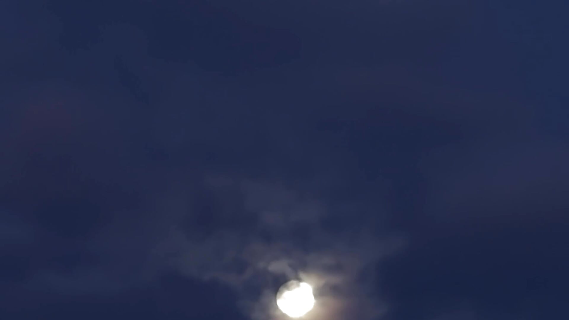 🌝🌚🌙 - סרטון של _Zahiira_
