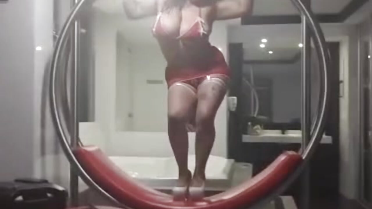 A sexy dance for you